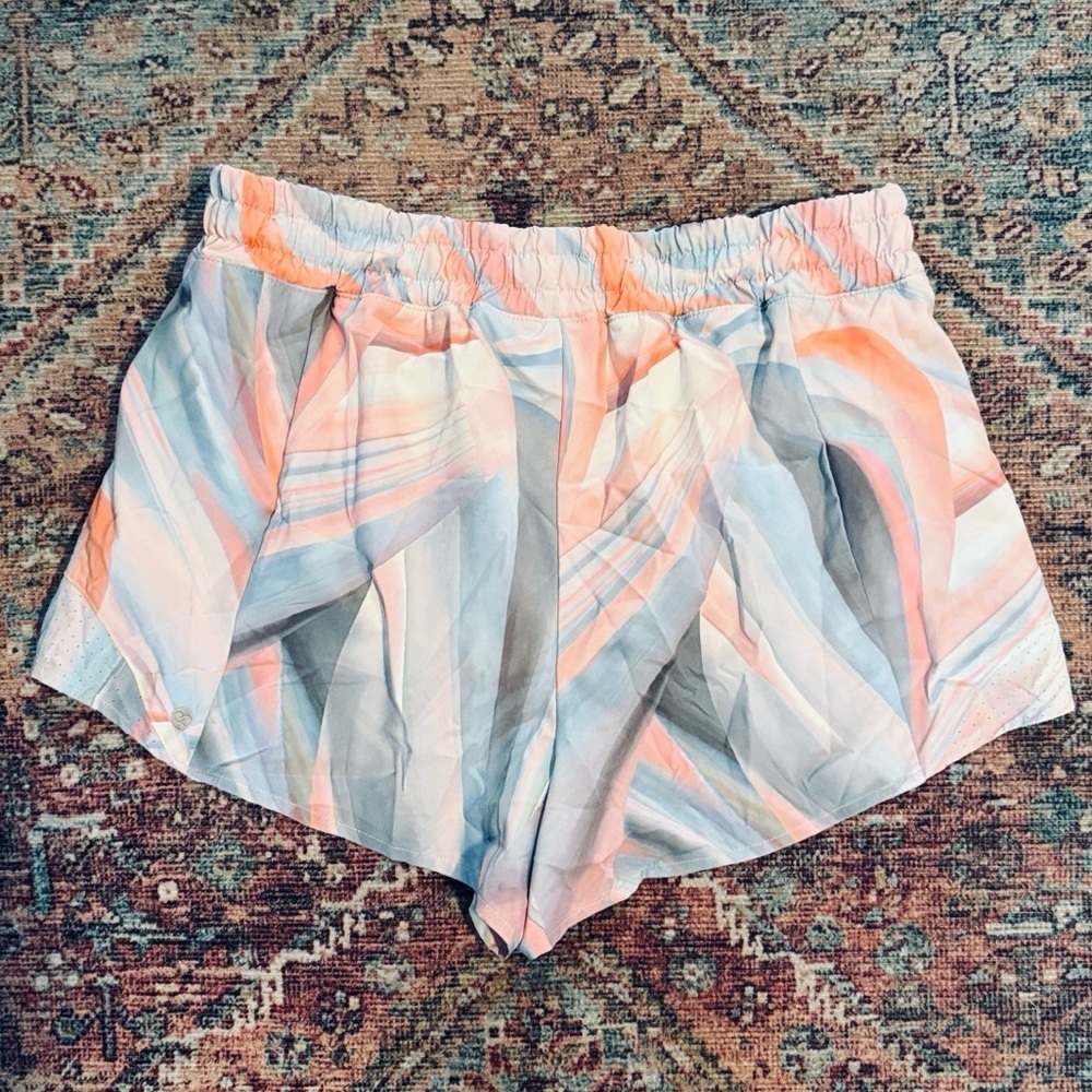 NWOT CALIA Mid-rise Infinity Running Shorts in Pastel Swirl Size Small - Picture 4 of 6